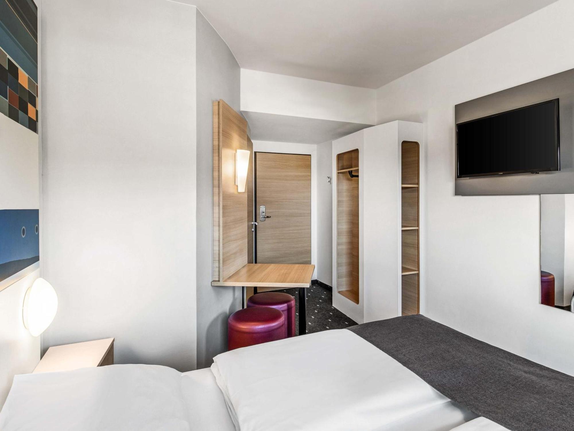 Double Room,1698866710:JPEG